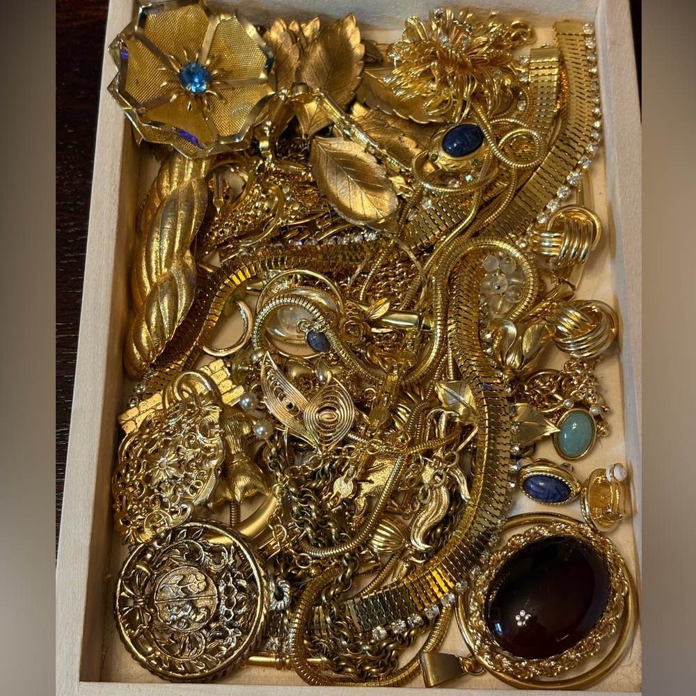 Chunky gold vintage jewelry lot